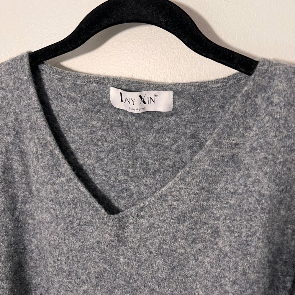 100% Superfine Merino Wool Womens Sweater in Gray Ribbed Sleeves Soft Small - Picture 5 of 13